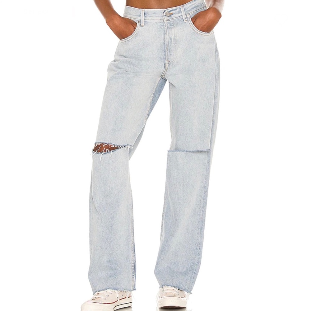 GRLFRND Bella Low Rise Boyfriend Jeans Size 27 Distressed Echo Park Light Wash